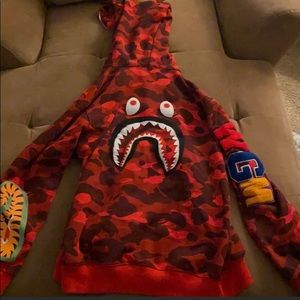 bape hoodie size medium worn 3-4 times